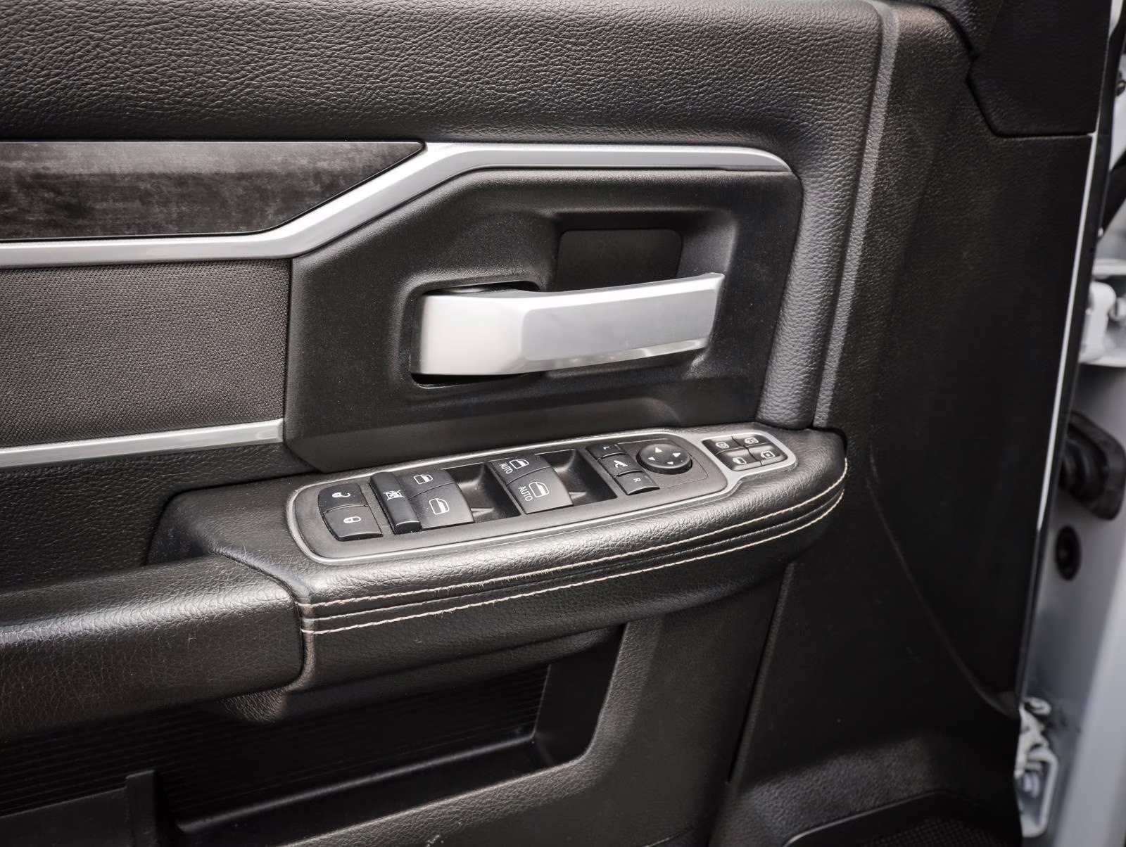 2024 Bright White Clearcoat Ram 3500 Big Horn 4X4 Truck