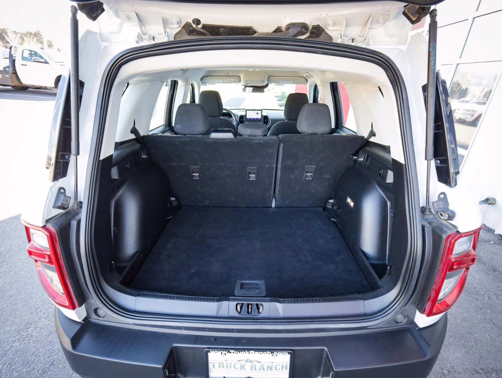 2023 Oxford White Ford Bronco Sport Base 4X4 SUV