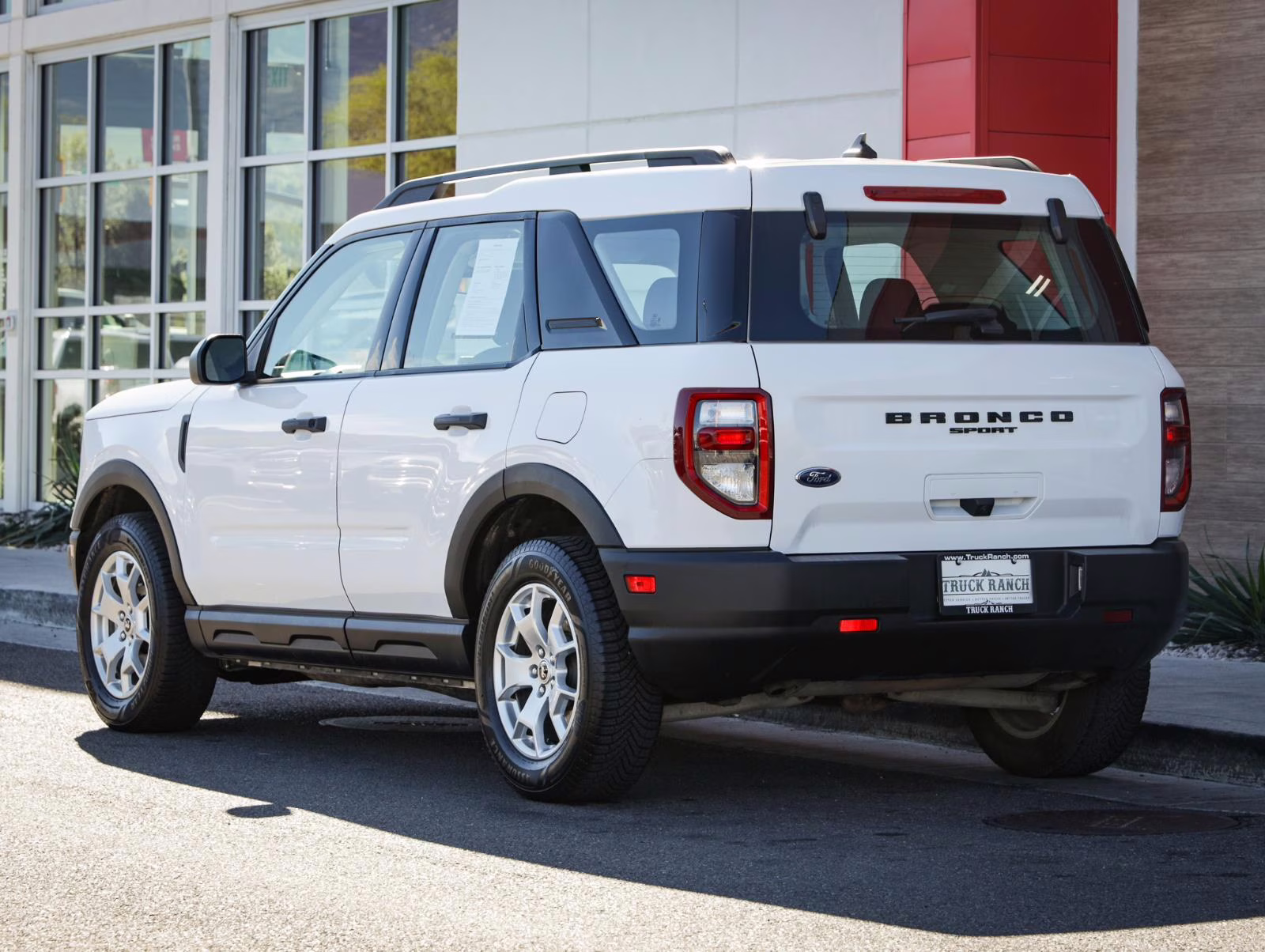 2023 Oxford White Ford Bronco Sport Base 4X4 SUV