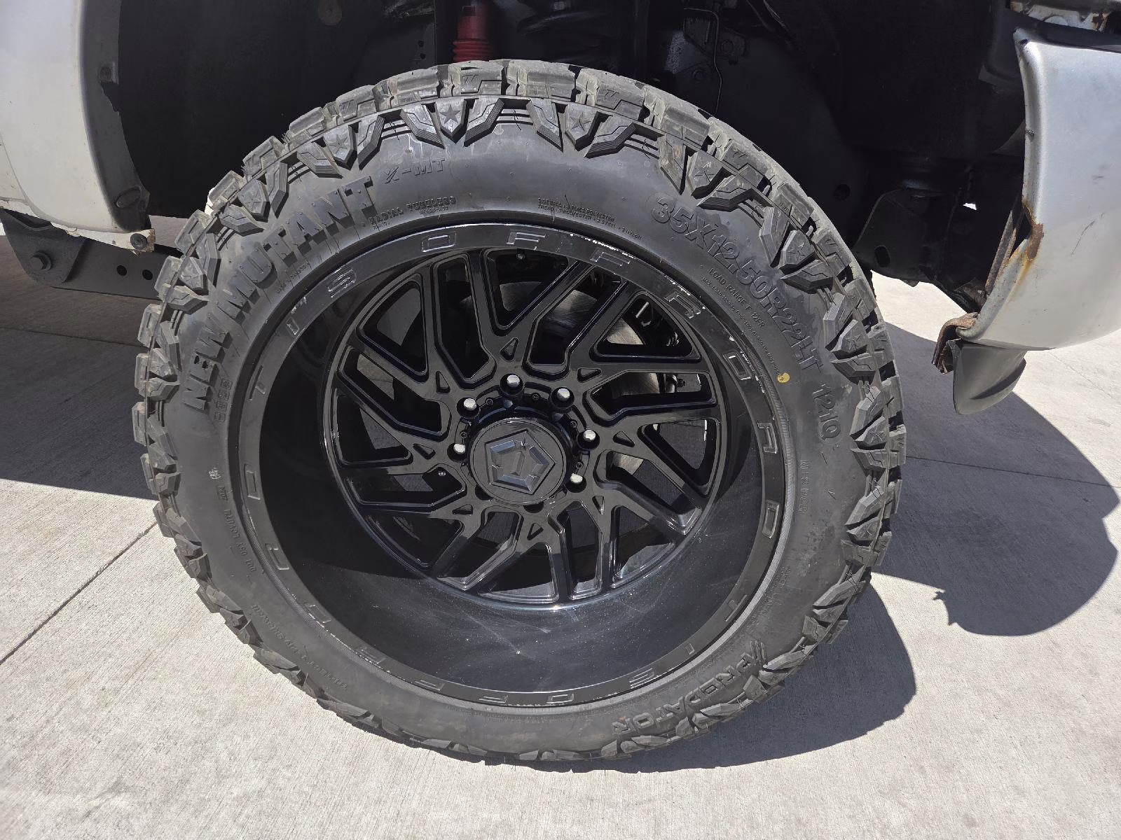 2016 Ingot Silver Metallic Ford Super Duty F-350 SRW Lariat 4X4 Truck