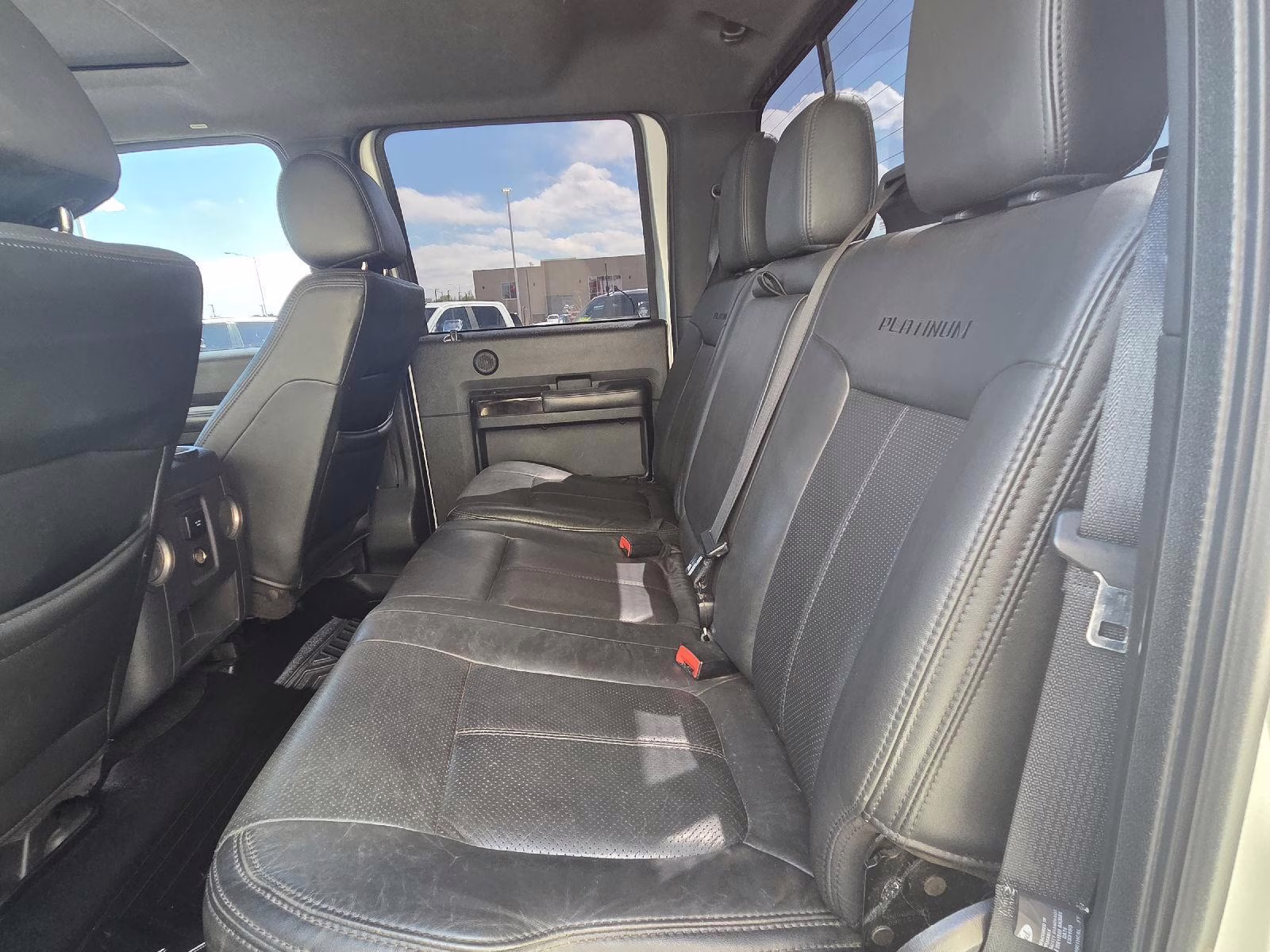 2016 Ingot Silver Metallic Ford Super Duty F-350 SRW Lariat 4X4 Truck