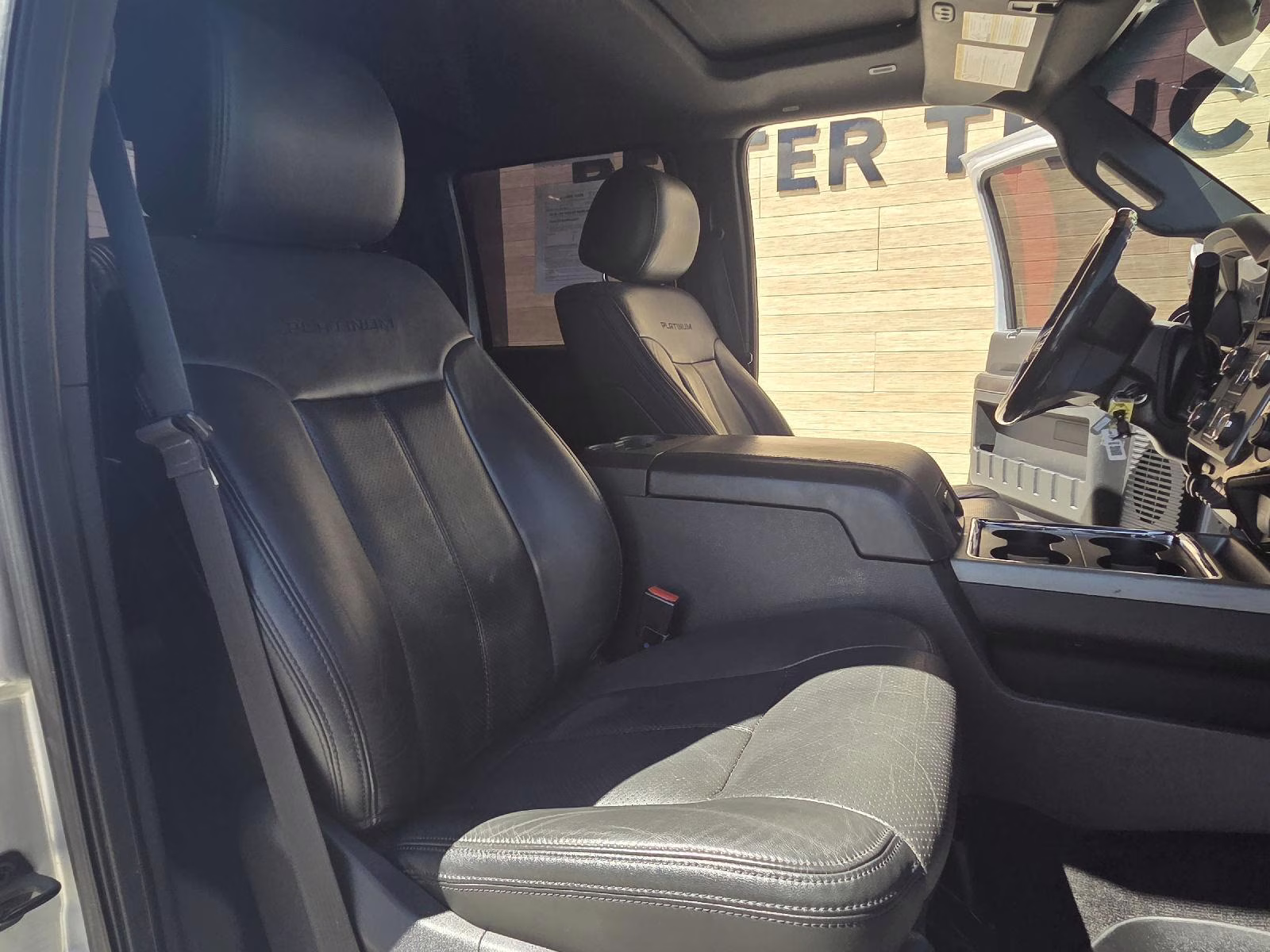 2016 Ingot Silver Metallic Ford Super Duty F-350 SRW Lariat 4X4 Truck