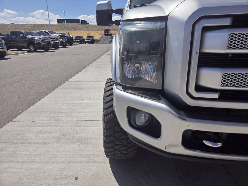 2016 Silver Ford Super Duty F-350 SRW Platinum 4X4 Truck