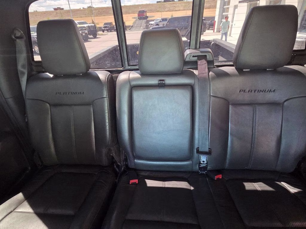 2016 Silver Ford Super Duty F-350 SRW Platinum 4X4 Truck