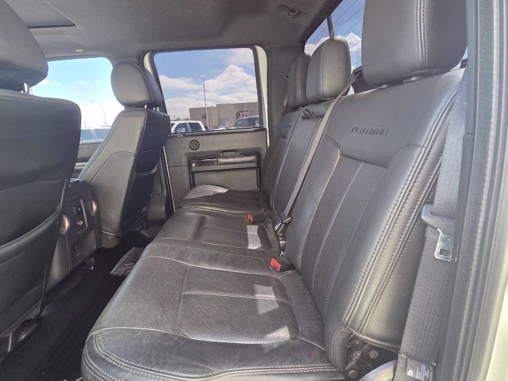 2016 Silver Ford Super Duty F-350 SRW Platinum 4X4 Truck