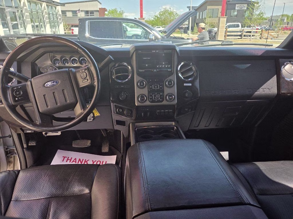 2016 Silver Ford Super Duty F-350 SRW Platinum 4X4 Truck