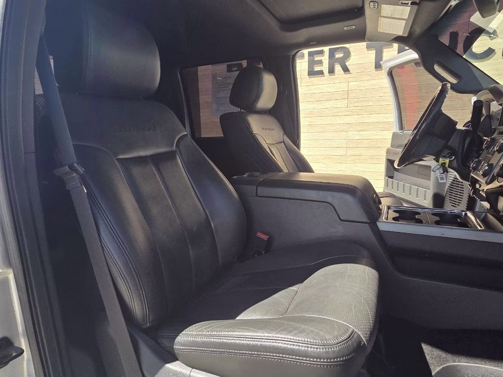 2016 Silver Ford Super Duty F-350 SRW Platinum 4X4 Truck