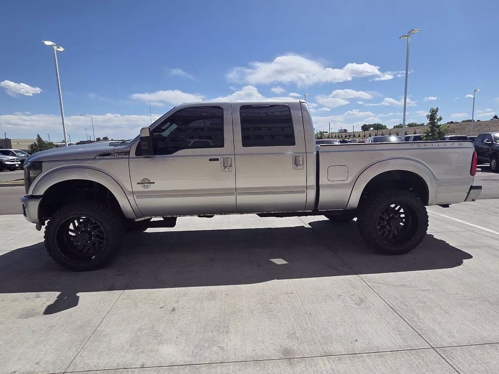 2016 Silver Ford Super Duty F-350 SRW Platinum 4X4 Truck
