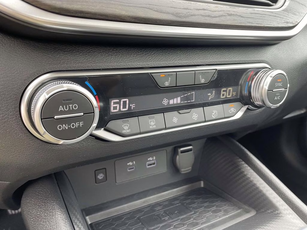 2026 Pearl White Tricoat Nissan Altima 2.5 SV FWD Sedan