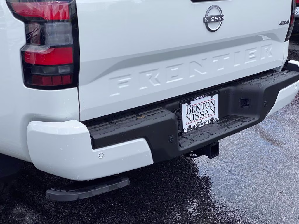 2026 Glacier White Nissan Frontier SV 4X4 Truck