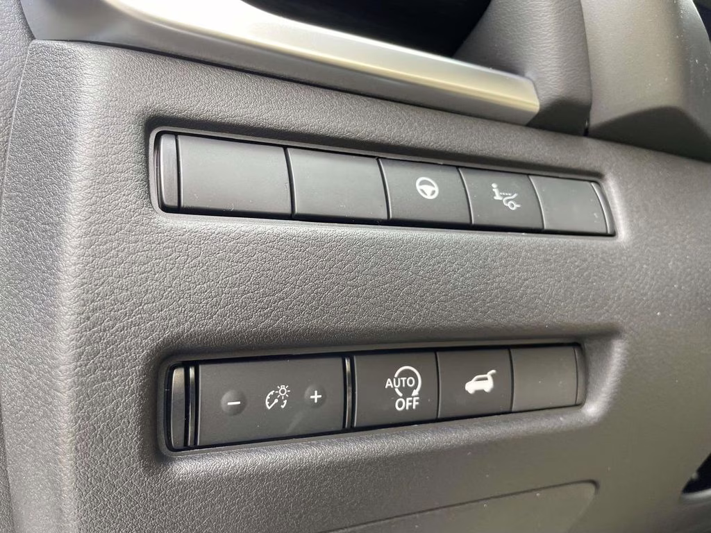 2026 Champagne Silver Metallic Nissan Rogue Platinum AWD SUV