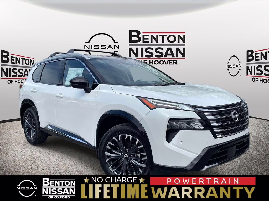 2026 Everest White Pearl/Super Black Nissan Rogue Platinum AWD SUV