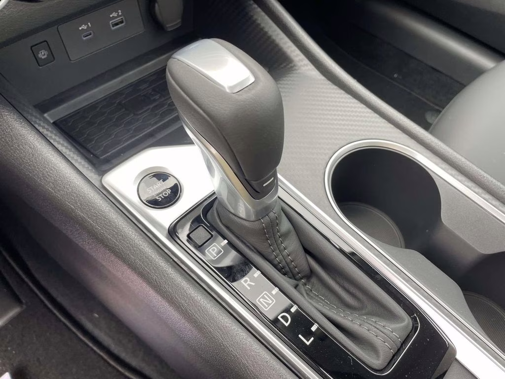 2026 Pearl White Tricoat Nissan Altima 2.5 SV FWD Sedan