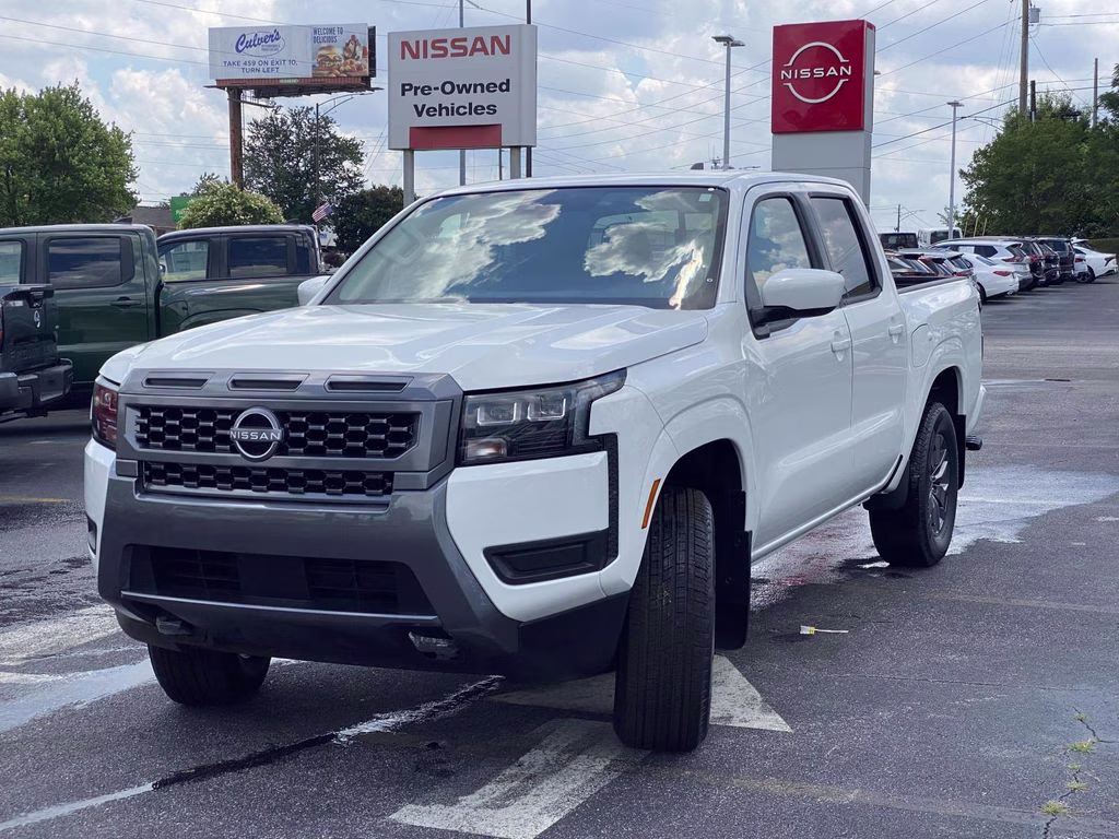 2026 Glacier White Nissan Frontier SV 4X4 Truck