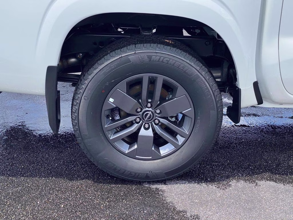 2026 Glacier White Nissan Frontier SV 4X4 Truck