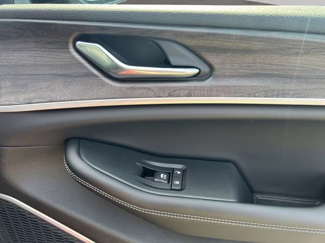 2026 Velvet Red Pearlcoat Jeep Grand Cherokee L Limited 4X4 SUV