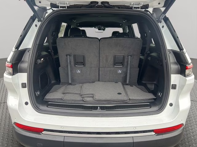 2026 Bright White Clearcoat Jeep Grand Cherokee L Limited 4X4 SUV