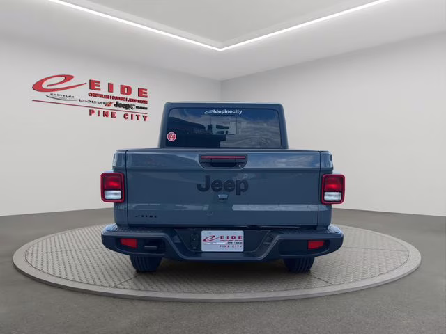 2026 Anvil Clearcoat Jeep Gladiator Sport S 4X4 Truck
