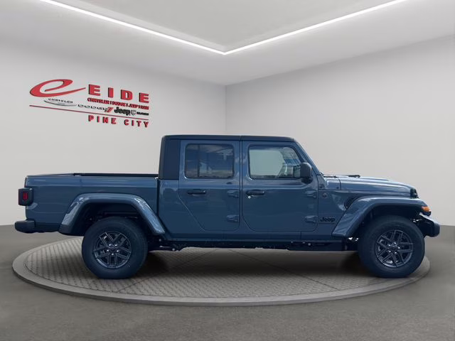 2026 Anvil Clearcoat Jeep Gladiator Sport S 4X4 Truck
