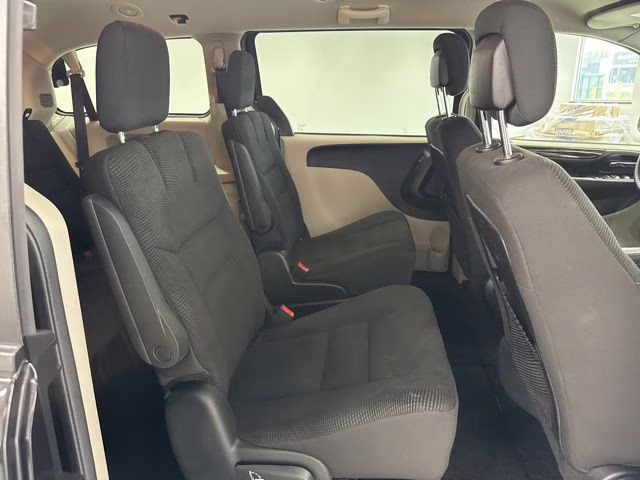 2020 Black Onyx Crystal Pearlcoat Dodge Grand Caravan SE FWD Van