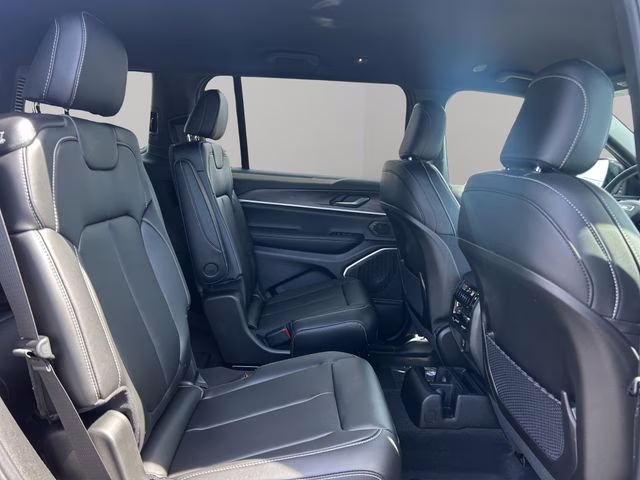 2026 Velvet Red Pearlcoat Jeep Grand Cherokee L Limited 4X4 SUV