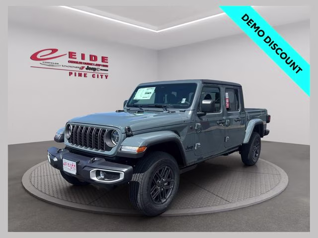 2026 Anvil Clearcoat Jeep Gladiator Sport S 4X4 Truck