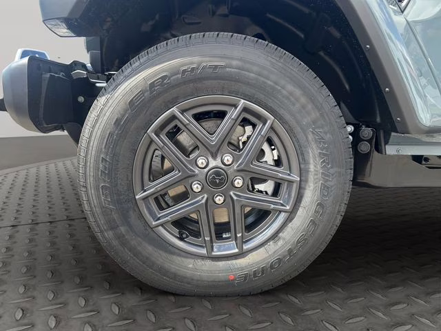 2026 Anvil Clearcoat Jeep Gladiator Sport S 4X4 Truck
