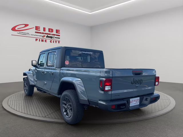 2026 Anvil Clearcoat Jeep Gladiator Sport S 4X4 Truck
