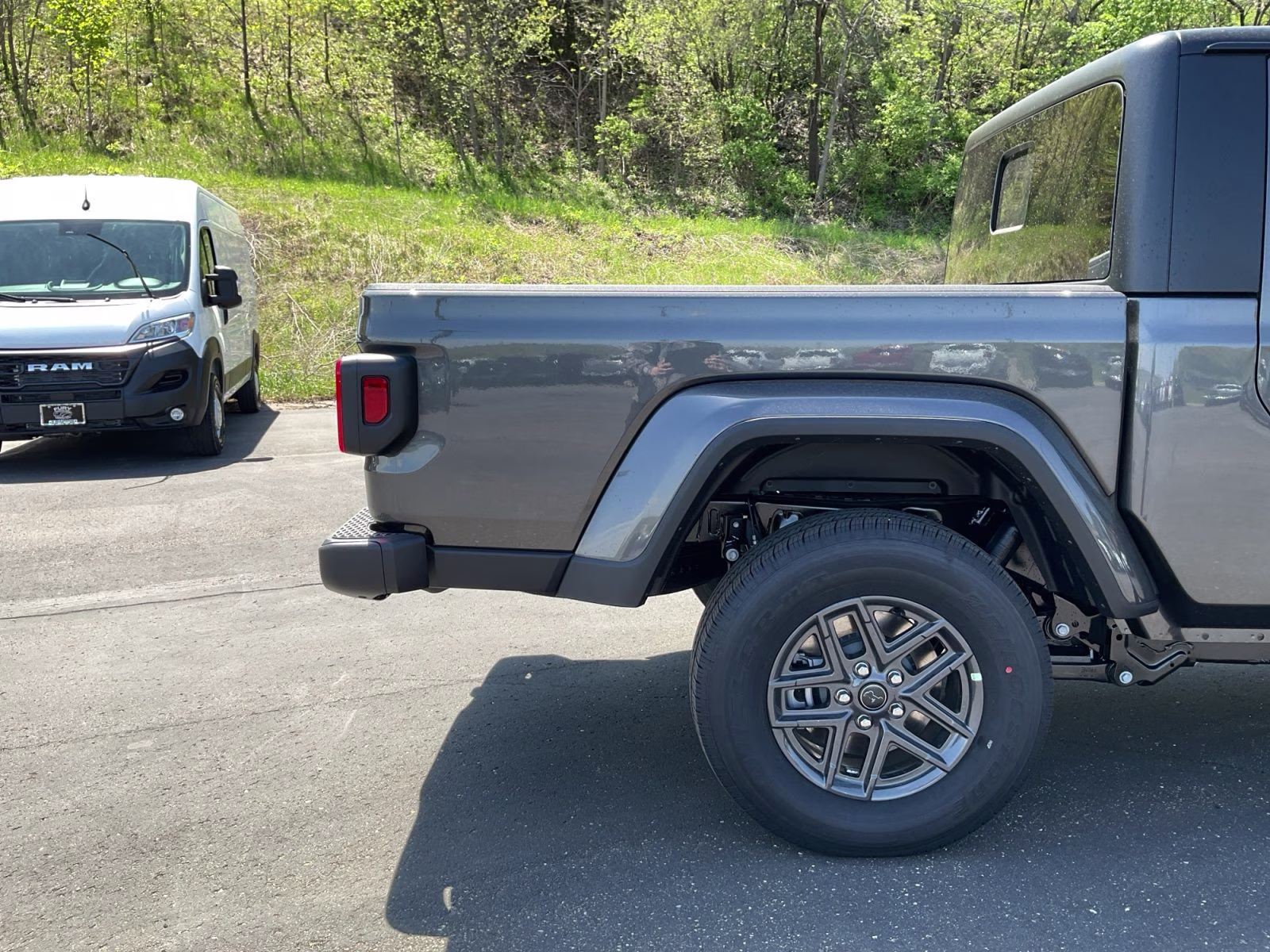 2026 Granite Crystal Metallic Clearcoat Jeep Gladiator Sport S 4X4 Truck