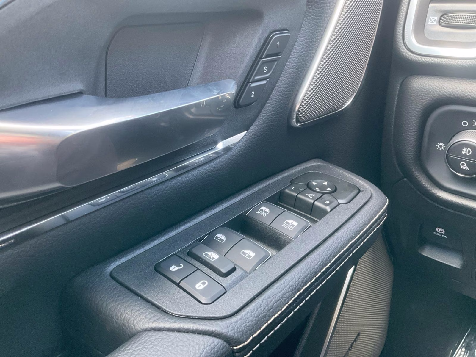 2026 Granite Crystal Metallic Clearcoat Ram 1500 Laramie 4X4 Truck