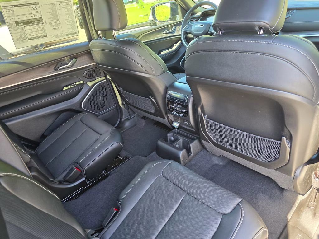 2026 Baltic Gray Metallic Clearcoat Jeep Grand Cherokee L Limited 4X4 SUV