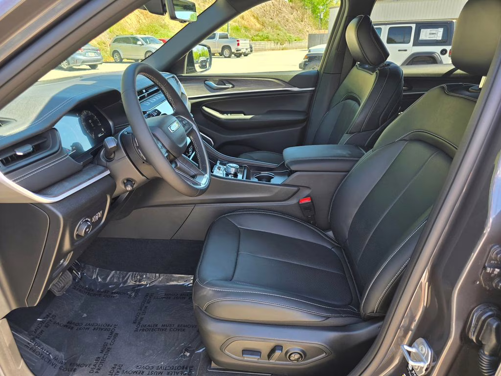 2026 Baltic Gray Metallic Clearcoat Jeep Grand Cherokee L Limited 4X4 SUV