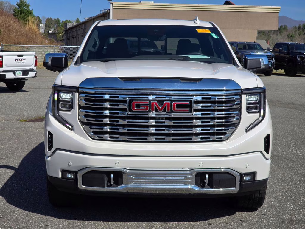 2025 White Frost Tricoat GMC Sierra 1500 Denali 4X4 Truck