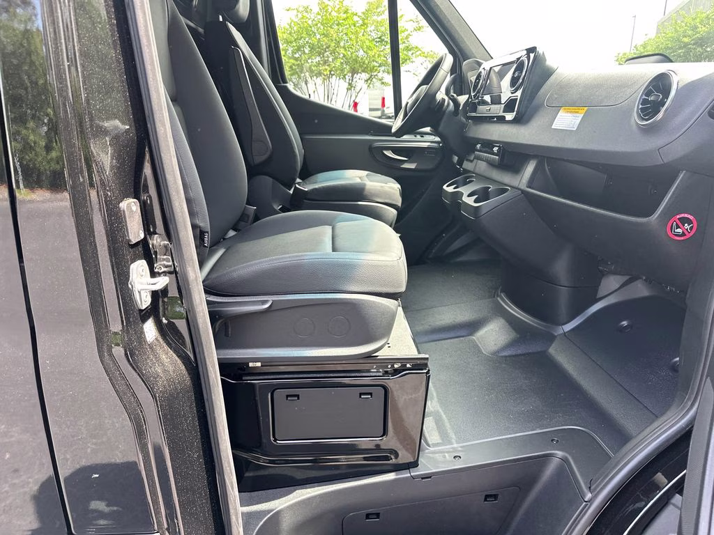 2026 Obsidian Mercedes-Benz Sprinter 2500 Cargo 170 WB RWD Van