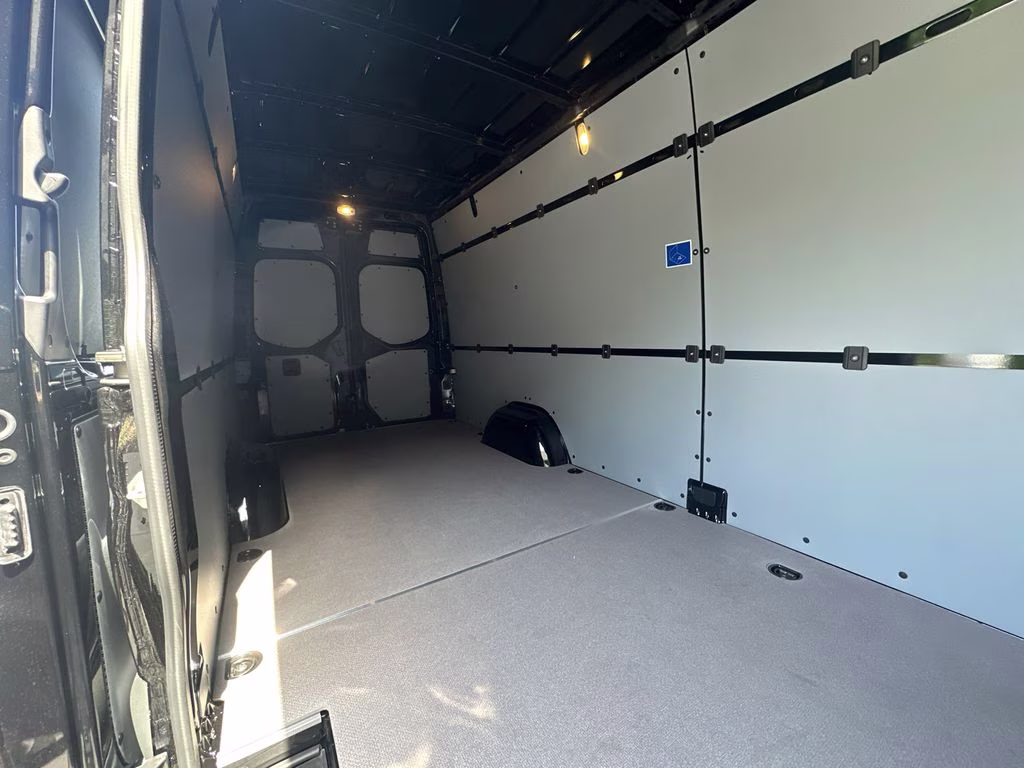 2026 Obsidian Mercedes-Benz Sprinter 2500 Cargo 170 WB RWD Van