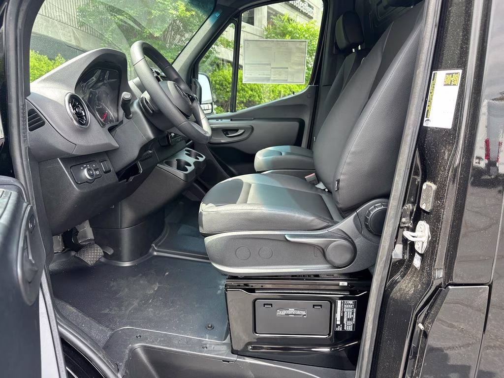 2026 Obsidian Mercedes-Benz Sprinter 2500 Cargo 170 WB RWD Van