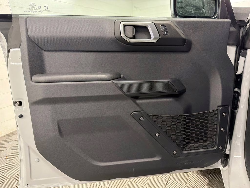 2026 AVALANCHE Ford Bronco Big Bend 4X4 SUV