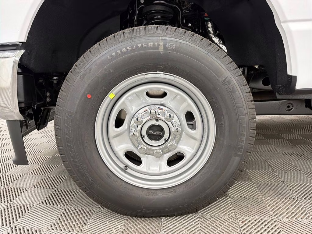 2026 OXFORD WHITE Ford Super Duty F-250 SRW XL 4X4 Truck