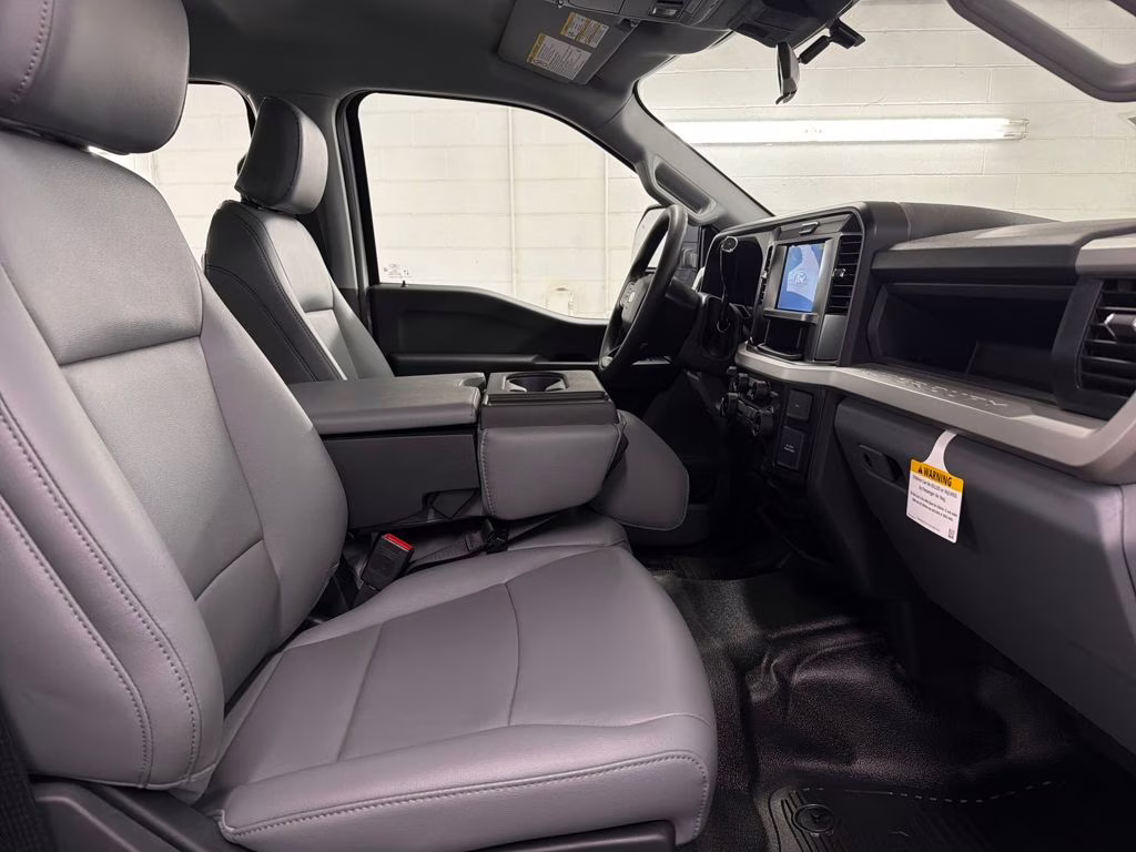 2026 OXFORD WHITE Ford Super Duty F-250 SRW XL 4X4 Truck