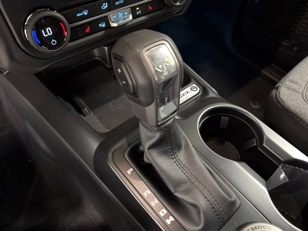 2026 AVALANCHE Ford Bronco Big Bend 4X4 SUV