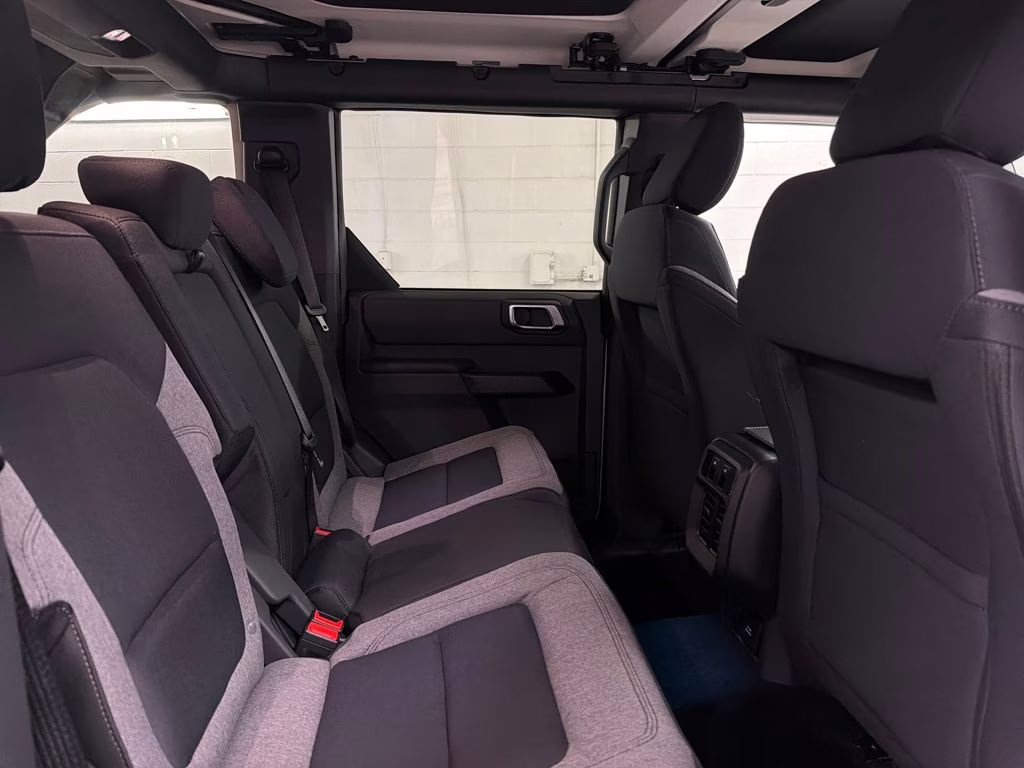 2026 AVALANCHE Ford Bronco Big Bend 4X4 SUV