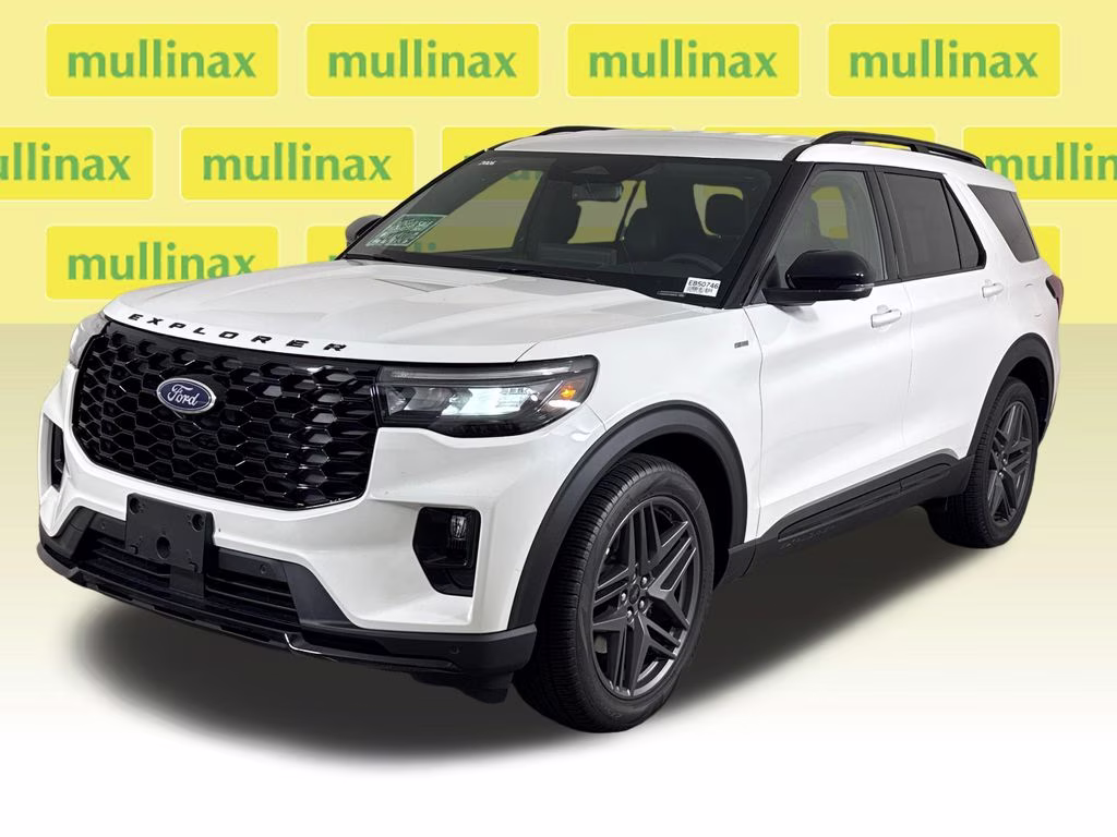 2026 Star White Metallic Tri-Coat Ford Explorer ST-Line RWD SUV