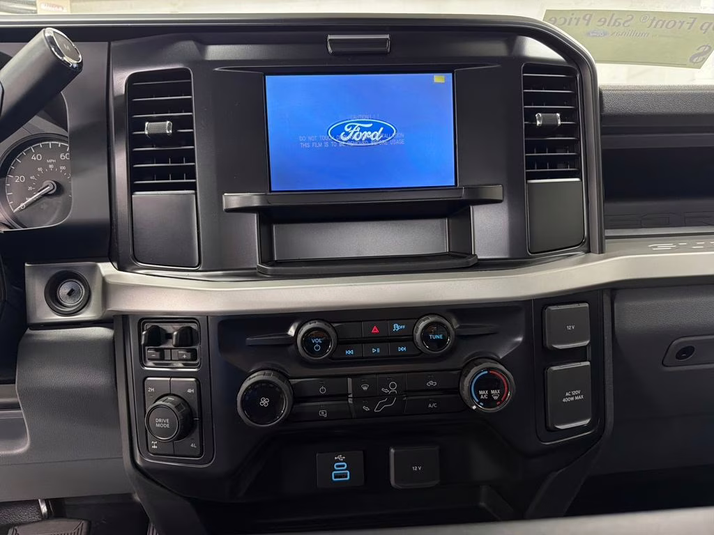 2026 OXFORD WHITE Ford Super Duty F-250 SRW XL 4X4 Truck