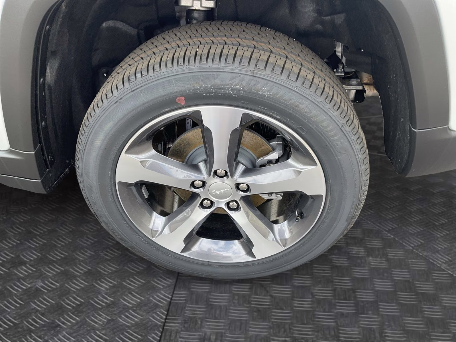 2026 Silver Zynith Jeep Grand Cherokee Limited 4X4 SUV
