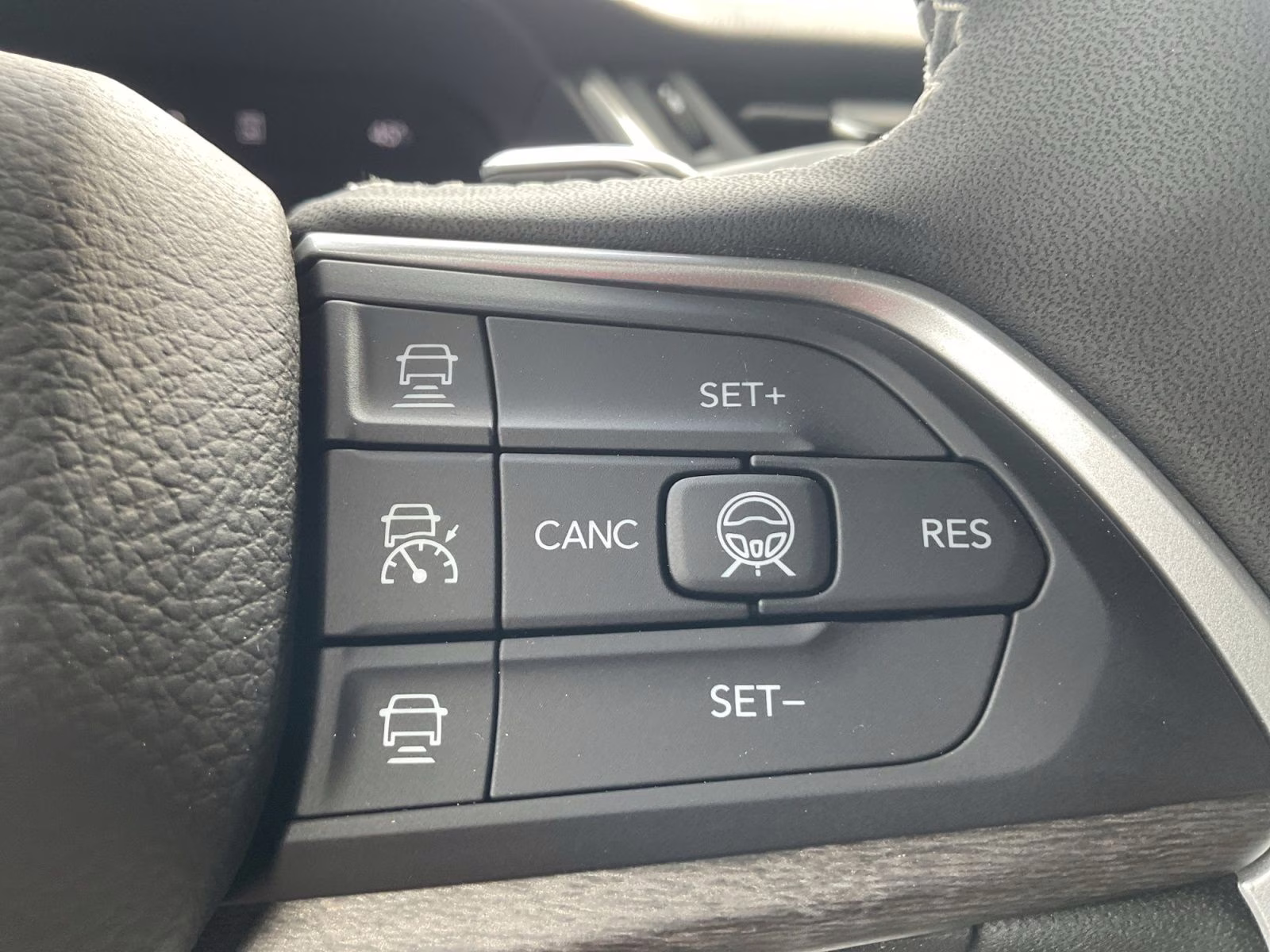 2026 Silver Zynith Jeep Grand Cherokee Limited 4X4 SUV