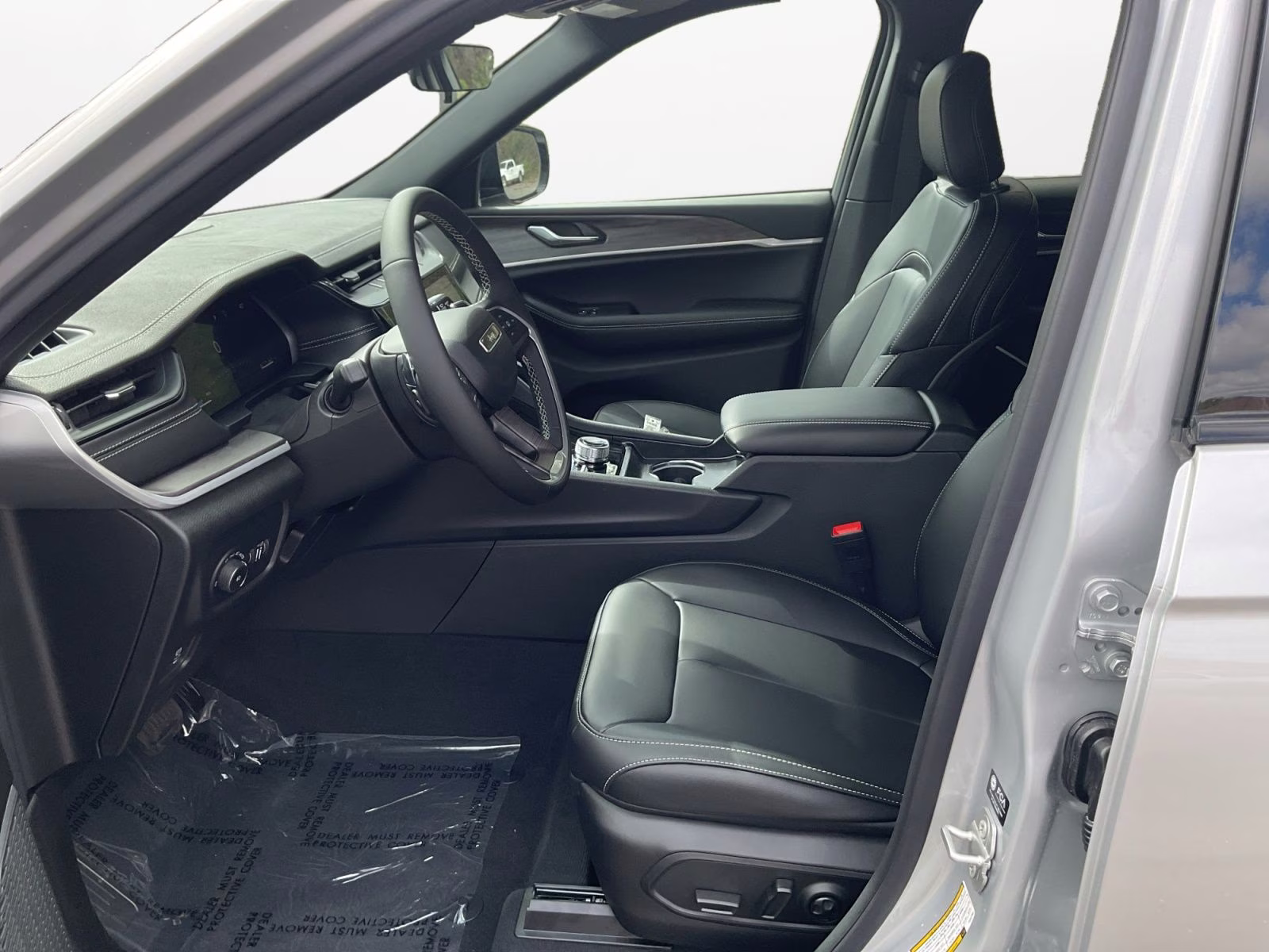 2026 Silver Zynith Jeep Grand Cherokee Limited 4X4 SUV