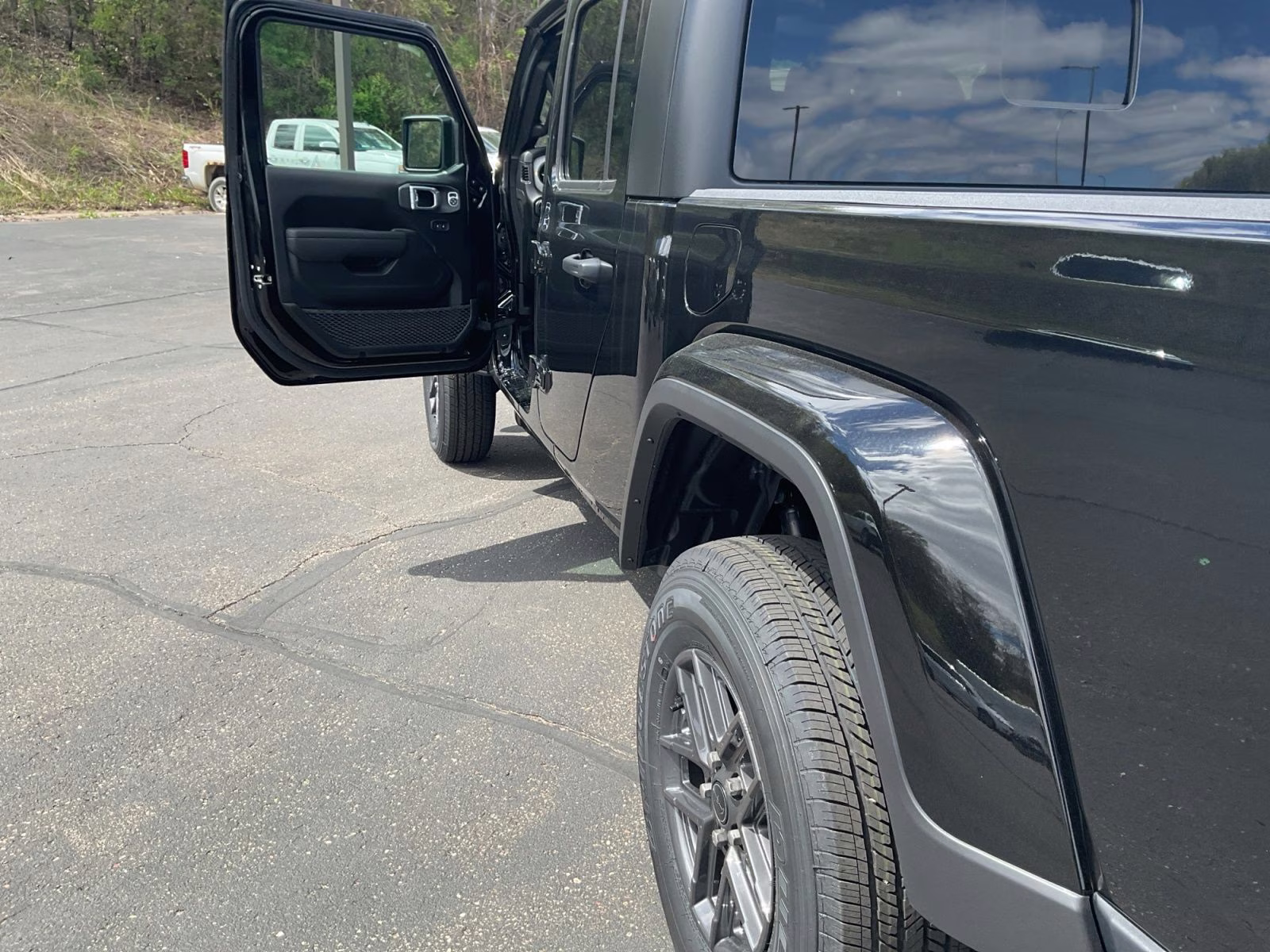 2026 Black Clearcoat Jeep Gladiator Sport S 4X4 Truck