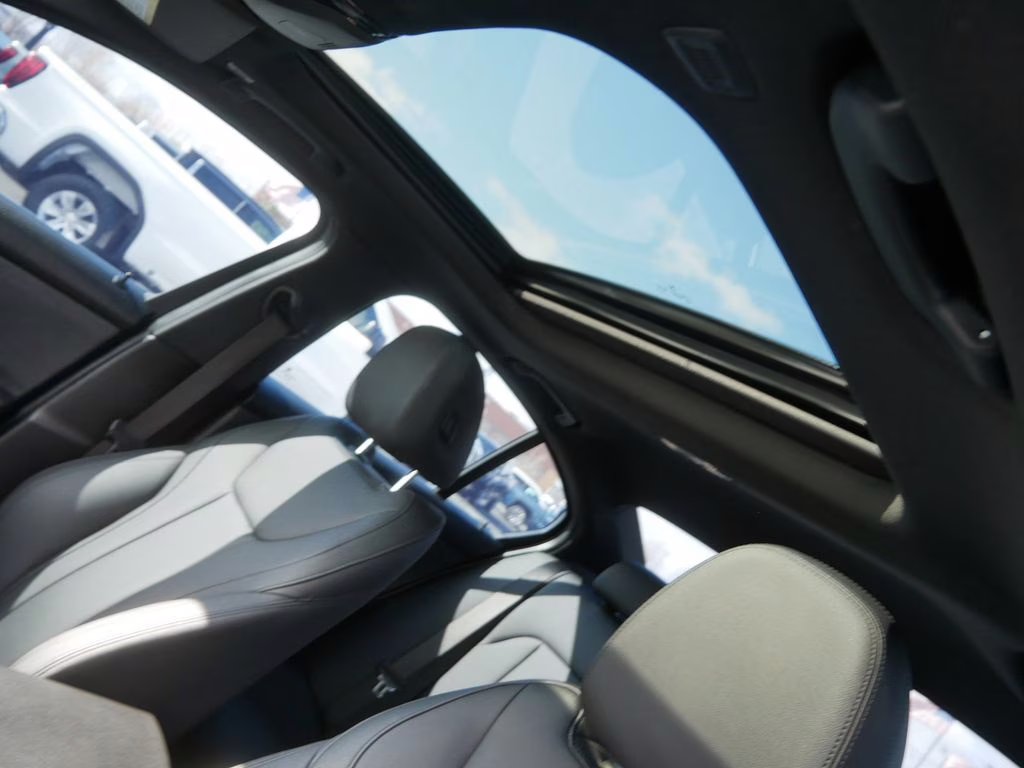 2021 Phytonic Blue Metallic BMW 3 Series 330i xDrive AWD Sedan