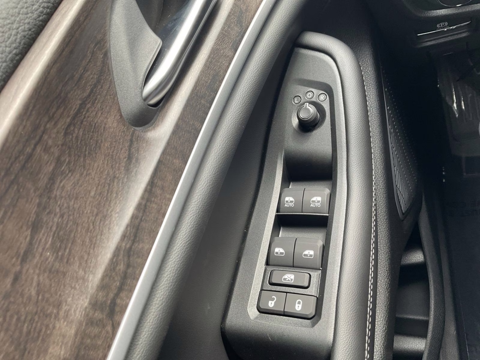 2026 Silver Zynith Jeep Grand Cherokee Limited 4X4 SUV