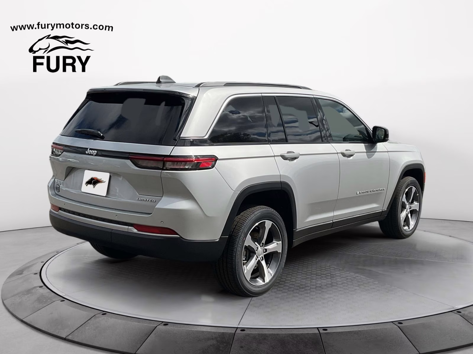 2026 Silver Zynith Jeep Grand Cherokee Limited 4X4 SUV